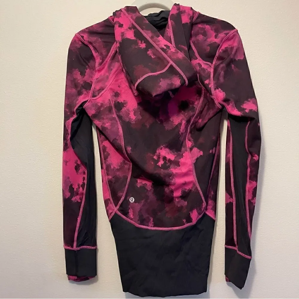 Lululemon zip up jacket with hood size 6